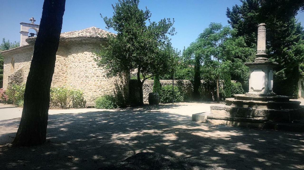 Chambre Et Table D Hotes Chez Dom Sainte-Cécile-les-Vignes Exterior foto